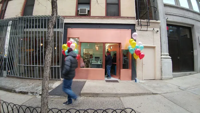 Huascar & Co. Bakeshop Picture 3