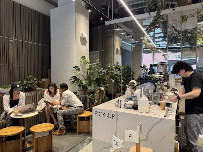 White Noise Coffee - Coffee Shop & Roastery Picture 5