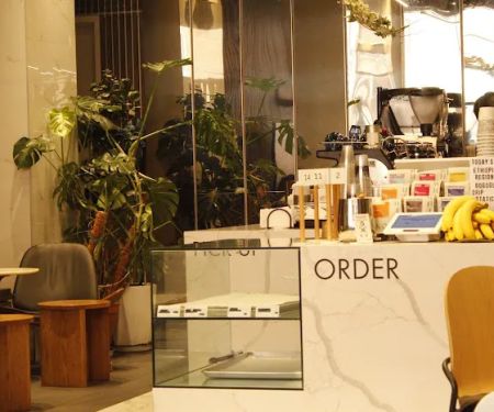 White Noise Coffee - Coffee Shop & Roastery