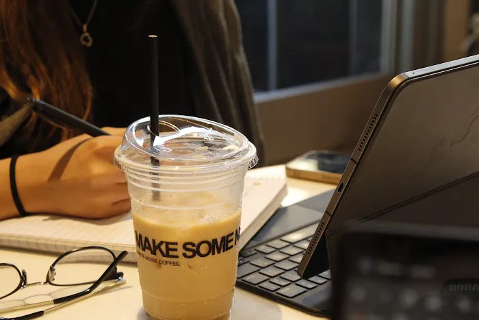 White Noise Coffee - Coffee Shop & Roastery Picture 9