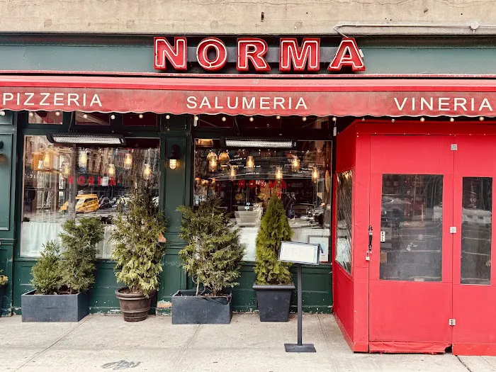 Norma Hell's Kitchen Picture 4