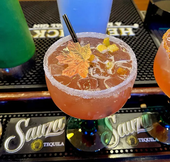 Mamasita Bar & Grill Picture 6