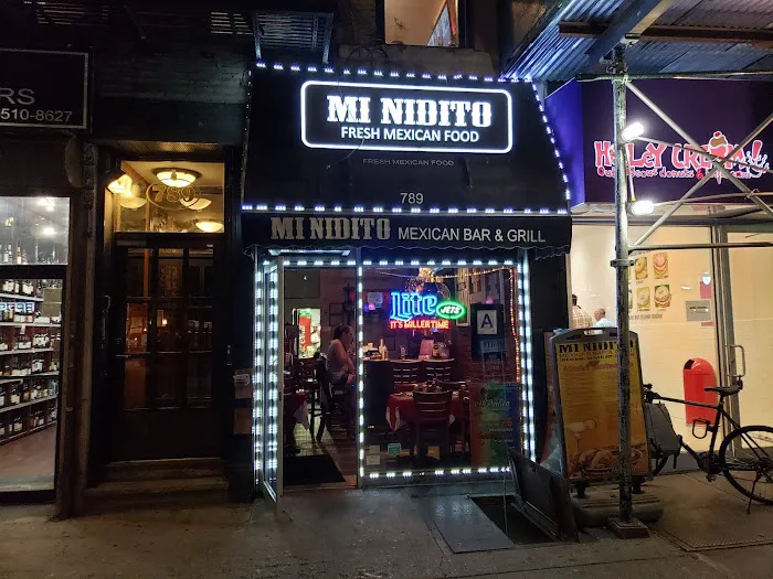 Mi Nidito Mexican Bar & Grill Picture 10