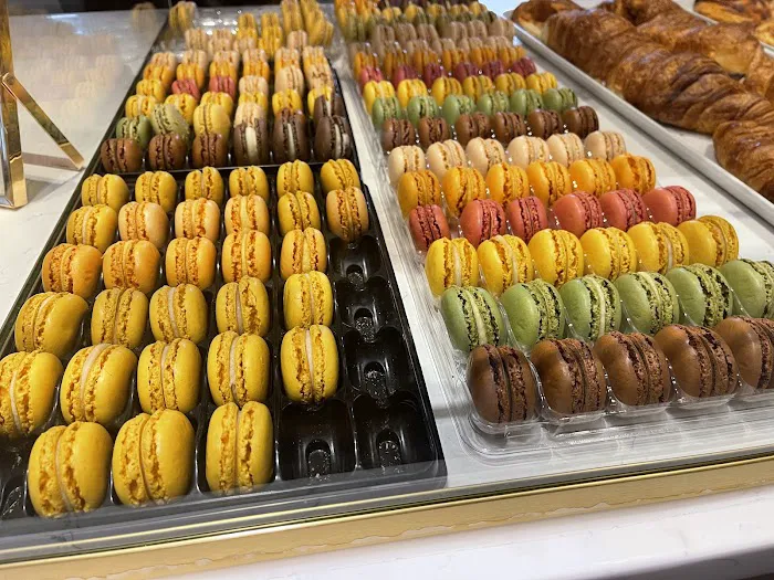 Le Parisien Bakery Picture 10