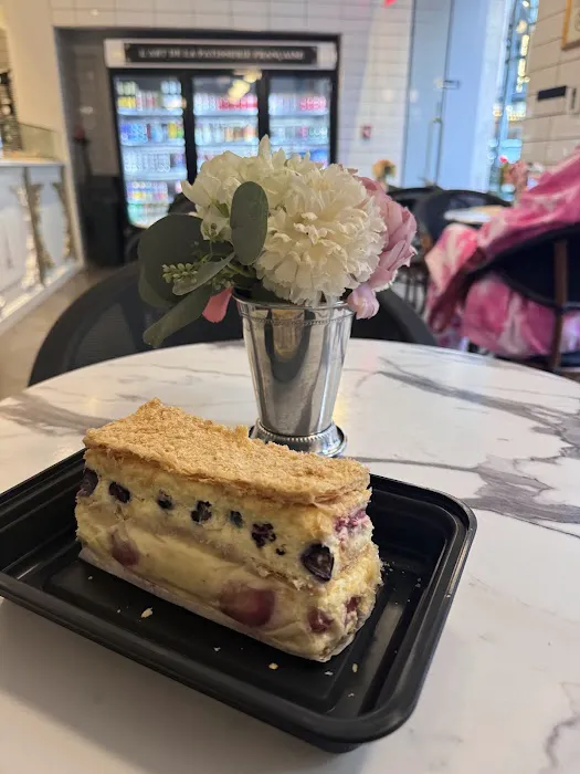 Le Parisien Bakery Picture 2