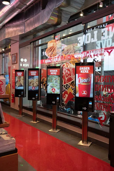 Raising Cane's Chicken Fingers Picture 1