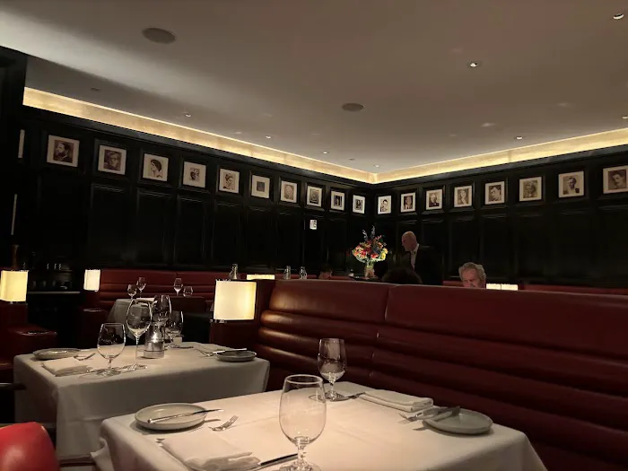 The Lambs Club Picture 7