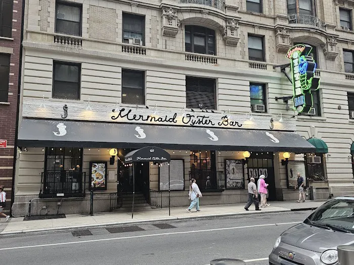Mermaid Oyster Bar Times Square Picture 2
