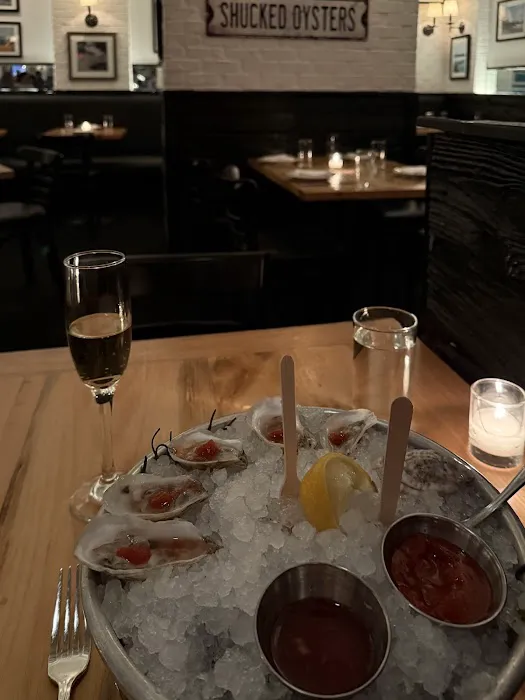 Mermaid Oyster Bar Times Square Picture 5