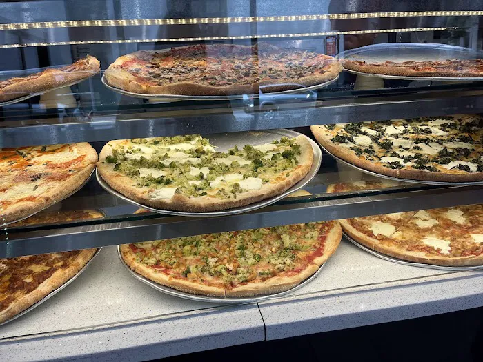 Little Italy Pizza Picture 5