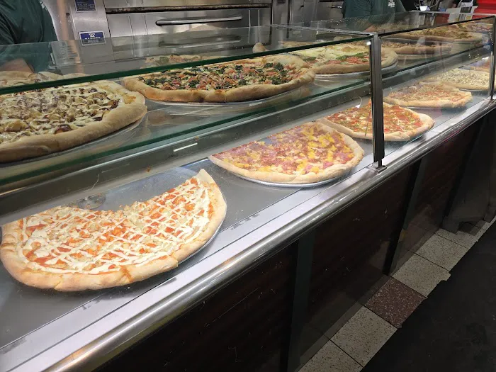 Famous Original Ray's Pizza Picture 1