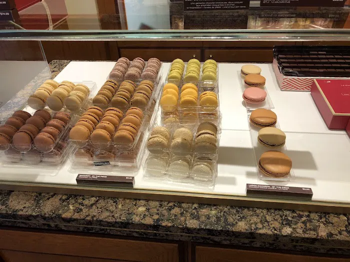 Kreuther Handcrafted Chocolate (at Gabriel Kreuther restaurant) Picture 5