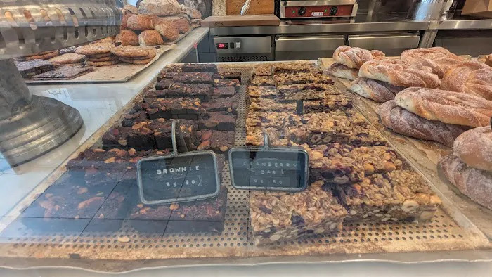 Fabrique Bakery 550 5th Ave Picture 7