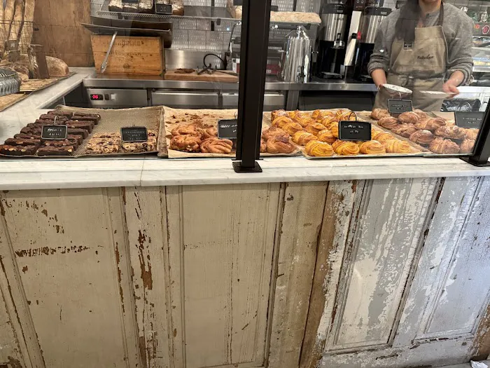 Fabrique Bakery 550 5th Ave Picture 1