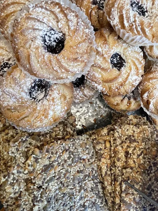 Fabrique Bakery 550 5th Ave Picture 4