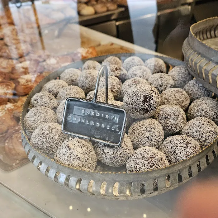 Fabrique Bakery 550 5th Ave Picture 6