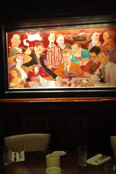 Oak Room Picture 1