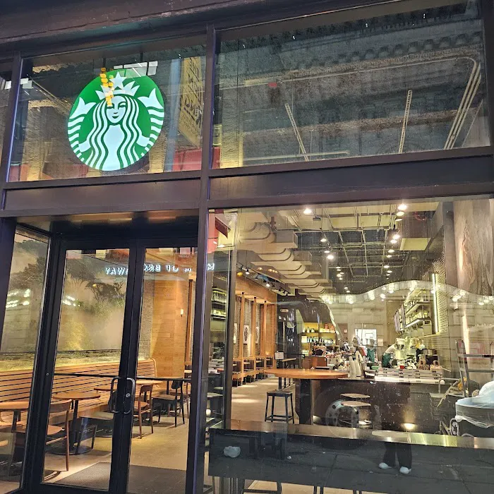 Starbucks Picture 4