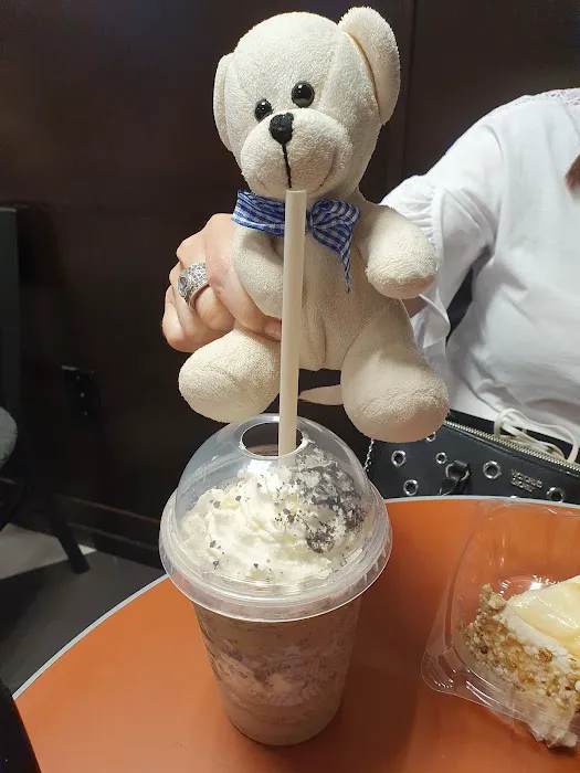 Barnes & Noble Cafe Picture 8