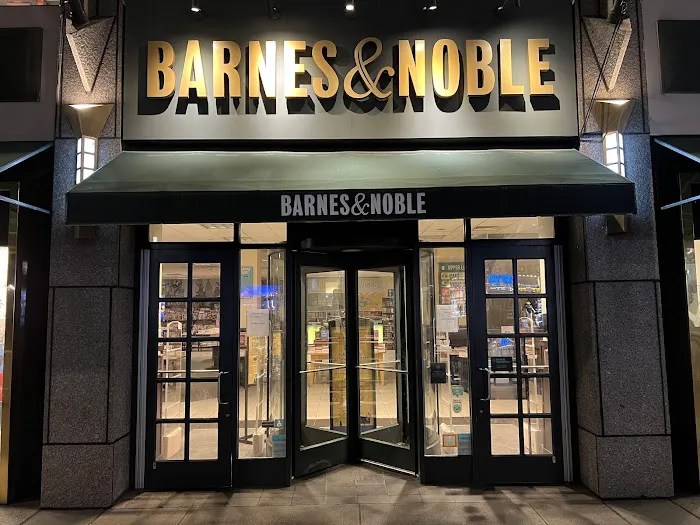 Barnes & Noble Cafe Picture 7