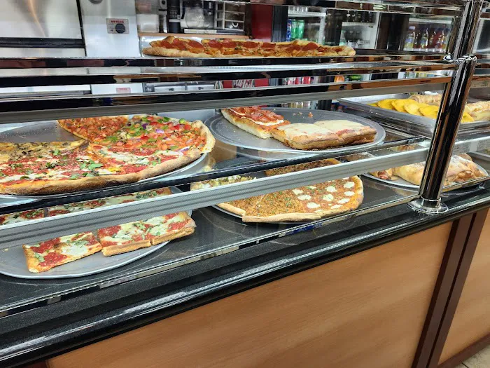 Little Italy Pizza Picture 7