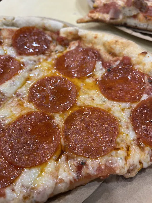 2 Bros. Pizza Picture 3