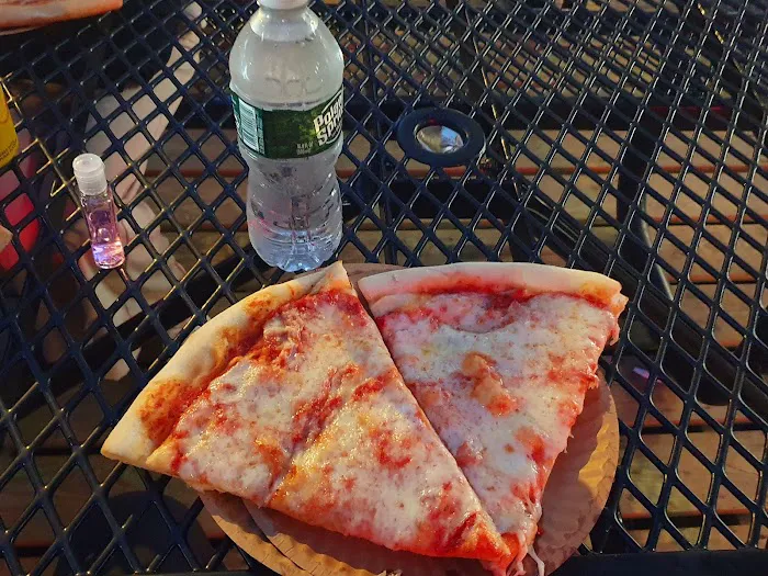 2 Bros. Pizza Picture 2