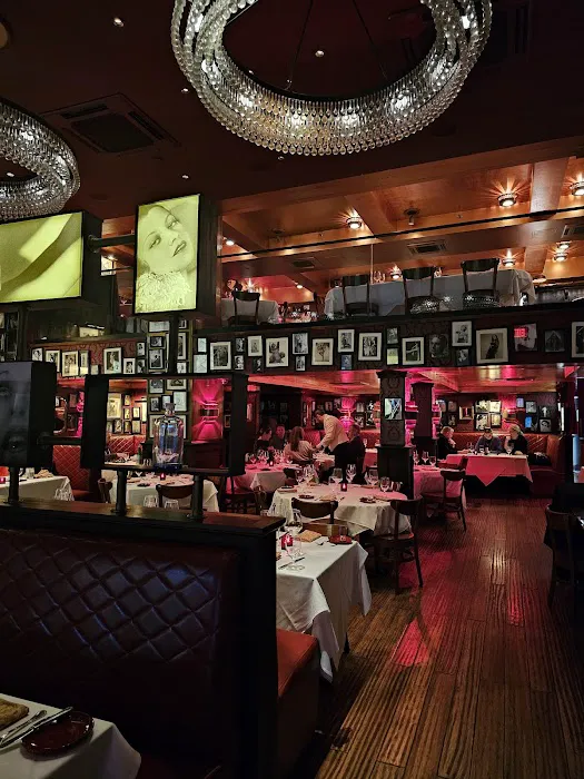 Strip House Steakhouse Picture 3