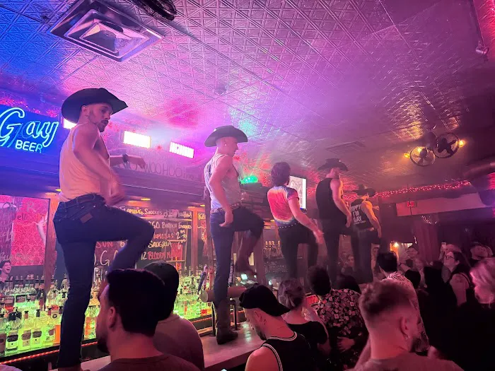 Flaming Saddles Saloon Picture 4
