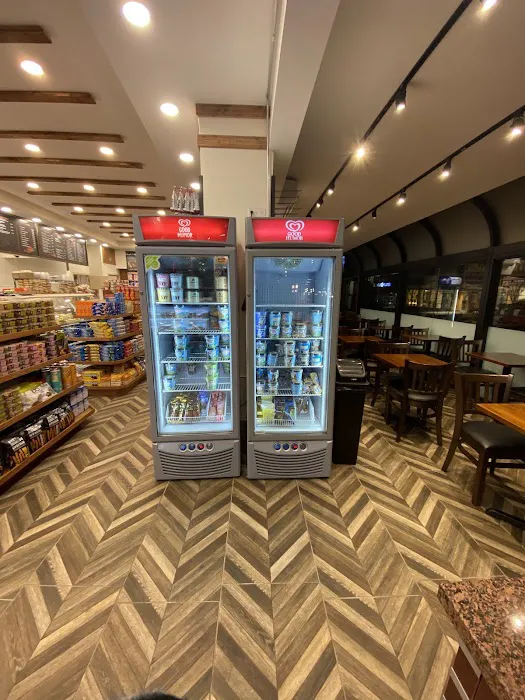 Riverside Gourmet Deli Picture 4