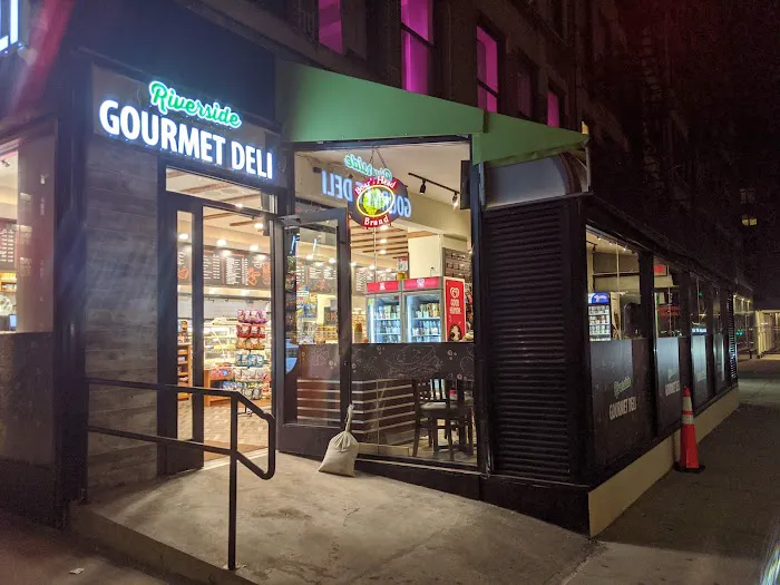Riverside Gourmet Deli Picture 8