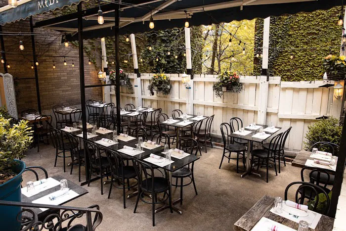 Medi Wine Bar & Restaurant Picture 4