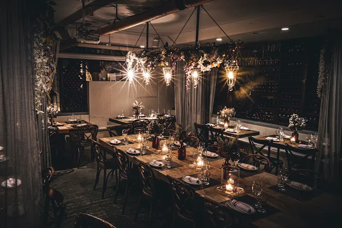 Medi Wine Bar & Restaurant Picture 3