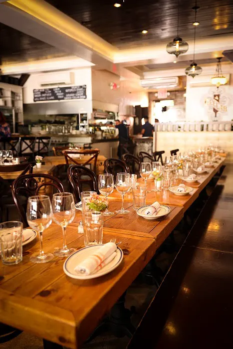 Medi Wine Bar & Restaurant Picture 9