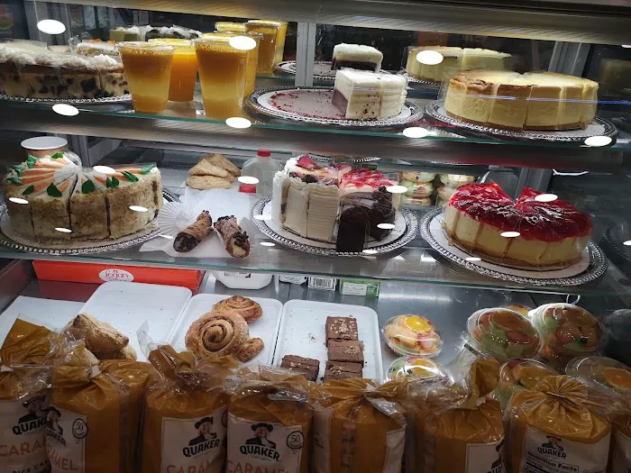 Roosevelt Gourmet Deli Picture 5