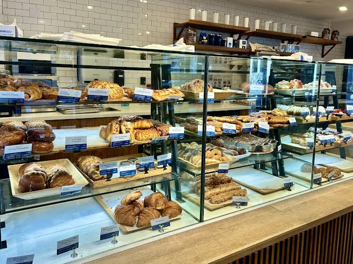 Paris Baguette Picture 3