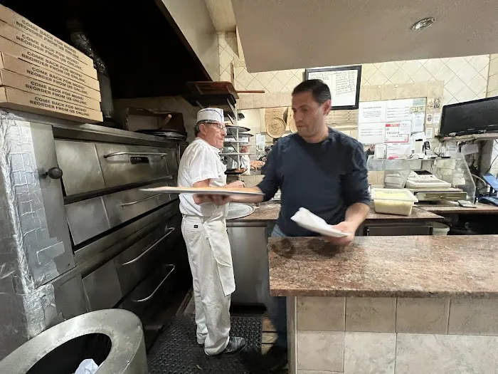 Sacco Pizza Picture 4