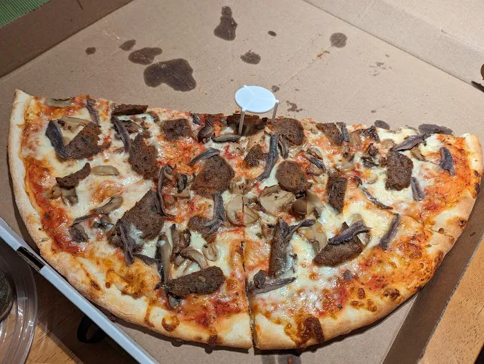 Sacco Pizza Picture 2