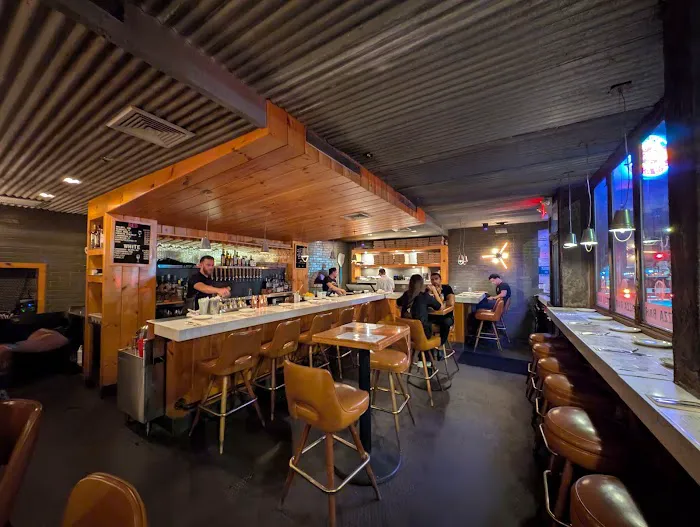 B Side Pizza Bar Picture 10