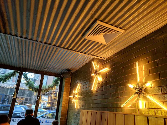 B Side Pizza Bar Picture 8
