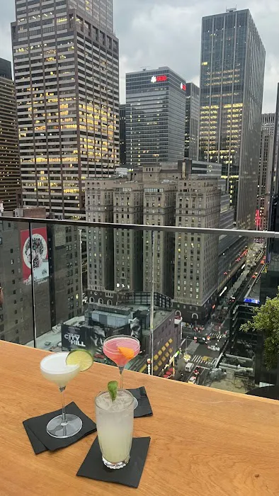 cloudM New York Times Square Picture 1