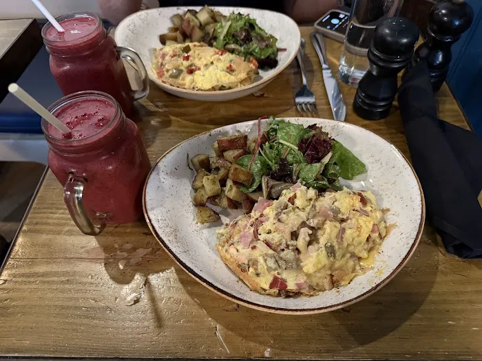 The Blue Dog Cookhouse & Bar Picture 5