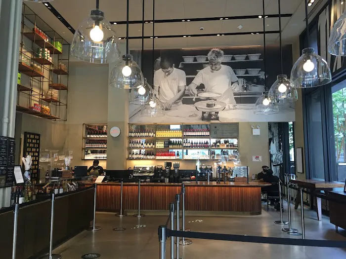 Starbucks Picture 6