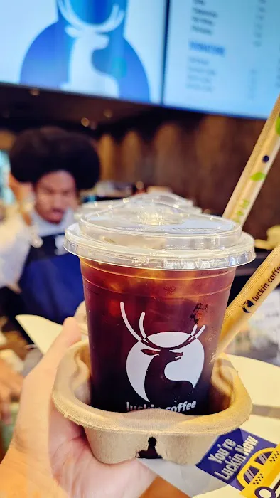 Luckin Coffee Picture 7