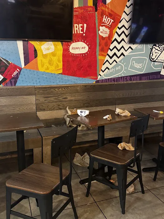 Taco Bell Cantina Picture 7