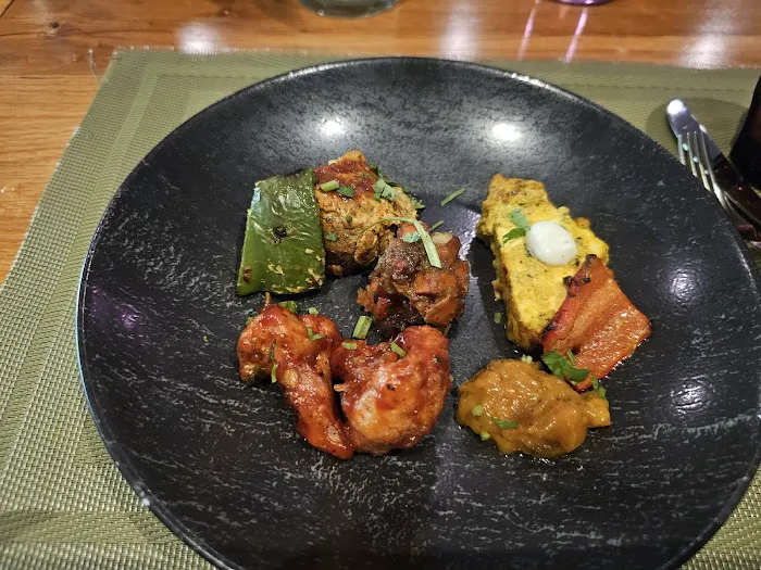 Saar Indian Cuisine & Bar Picture 10