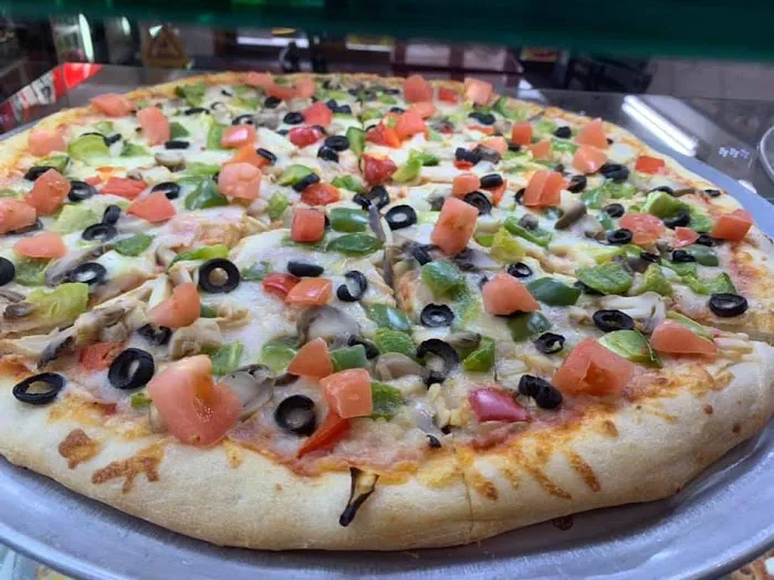 MR Pizza Picture 8