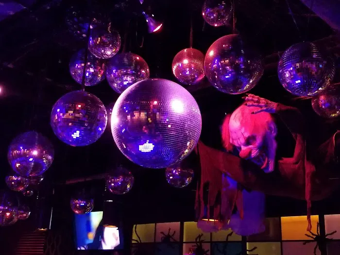 Industry Bar Picture 7