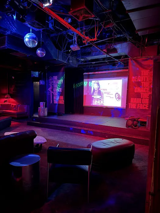 Industry Bar Picture 10