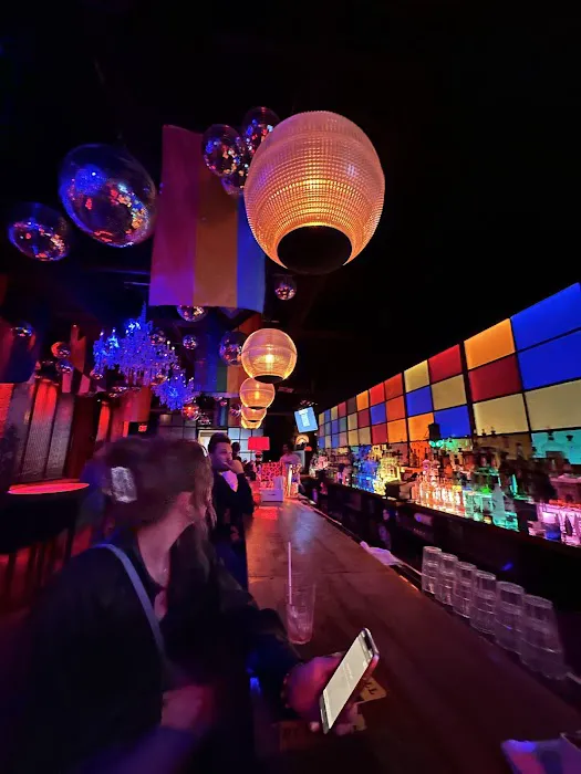 Industry Bar Picture 4